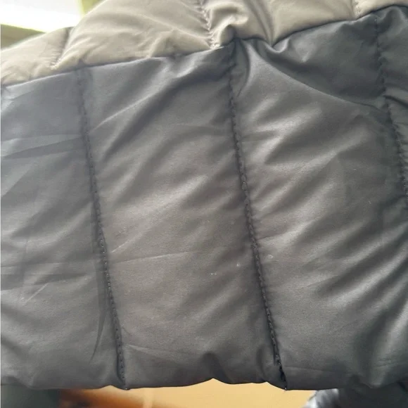 ❌SOLD❌ COLUMBIA BOYS HOODED JACKET - Picture 4 of 9